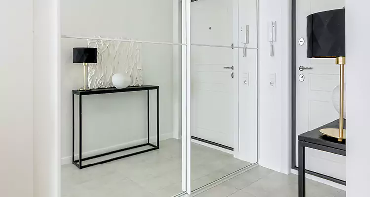 Mirrored Bifold Closet Doors Repair in Menlo Park, CA
