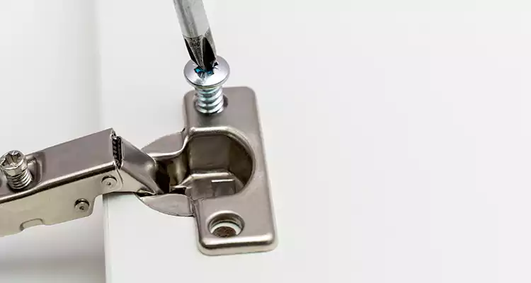 Screen Door Hinge Repair in Menlo Park, CA