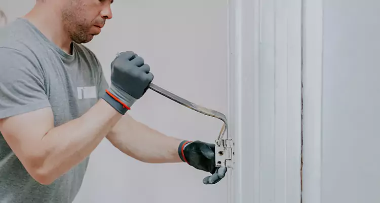 Cracked Door Jamb Repair in Menlo Park, CA
