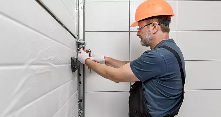 Emergency Garage Door Repair in Menlo Park, CA
