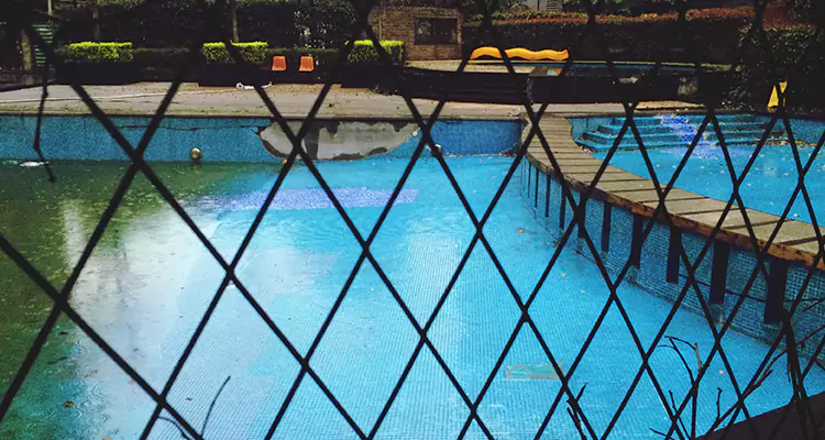 Lanai Screen Repair in Menlo Park, CA